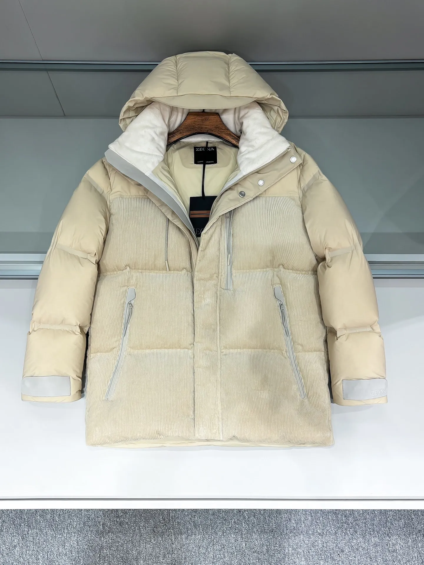 ‼️‼️ 2025SS * EZ ， ！ 、 ！ ， ！ 90 ， ， 90 ！ Premium ， ， ， ！ ， ， ！ ， ： White Size：S-XL S ： 51cm- 122cm- 75cm- 61cm M ： 52cm- 126cm- 77cm- 62cm L ： 53cm- 130cm- 79cm- 63cm XL ： 54cm- 134cm- 81cm- 64cm